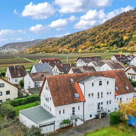 Winetime - Fuer 3 - Naehe Madenburg - Burg Landeck
