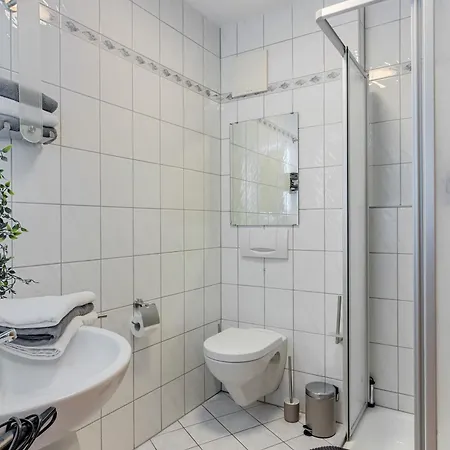 Winetime - Fuer 3 - Naehe Madenburg - Burg Landeck Apartment